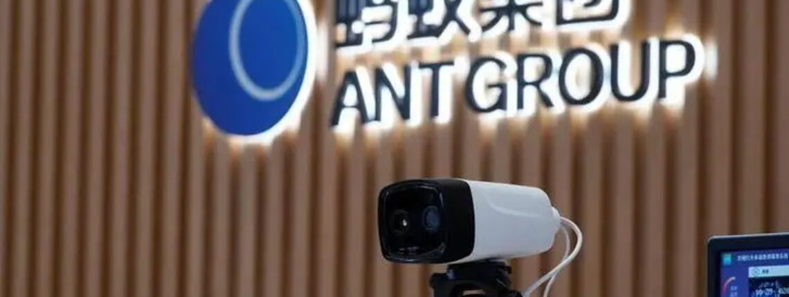 Chinese Tech Giants Pause Stablecoin Plans After Beijing Steps In, FT Reports