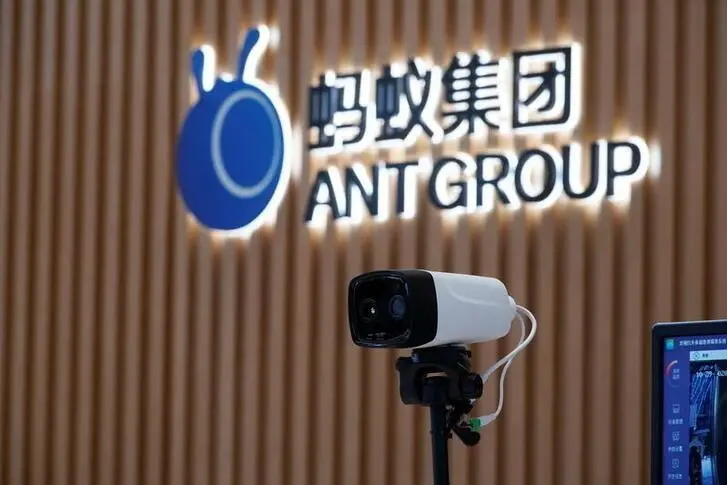 Chinese Tech Giants Pause Stablecoin Plans After Beijing Steps In, FT Reports